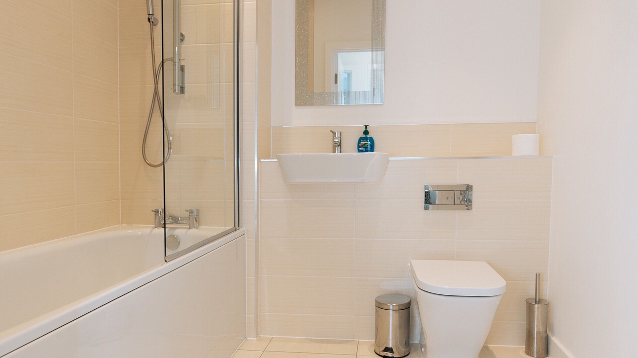 Photo of Bathroom in Peninsula