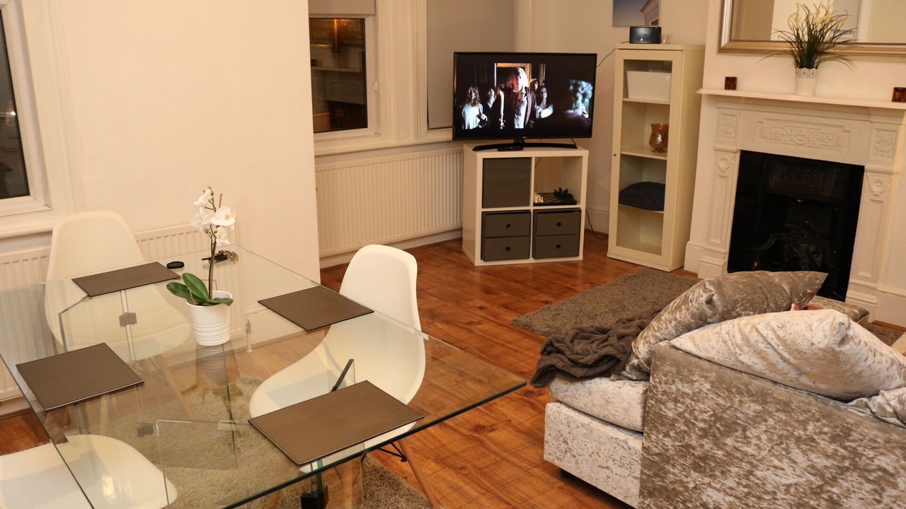 Photo of Livingroom in Woodhouse