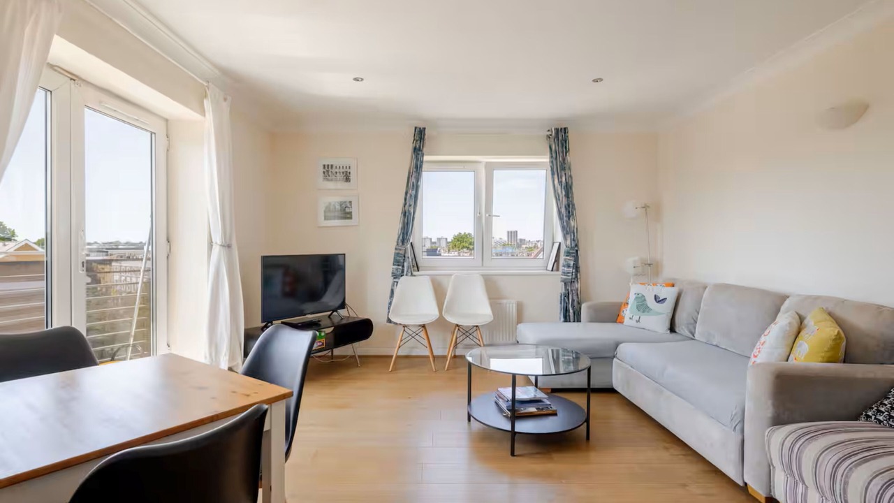 Photo of Livingroom in Harrow Road