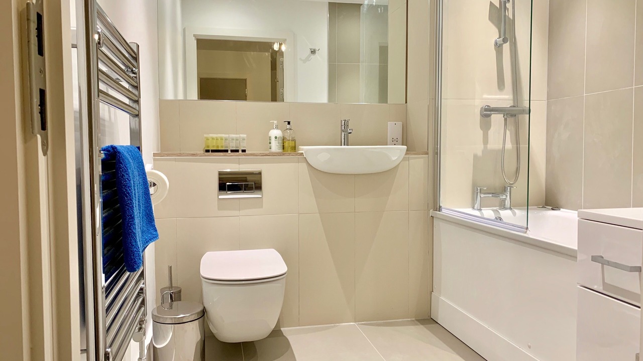 Photo of Bathroom in Bunhill