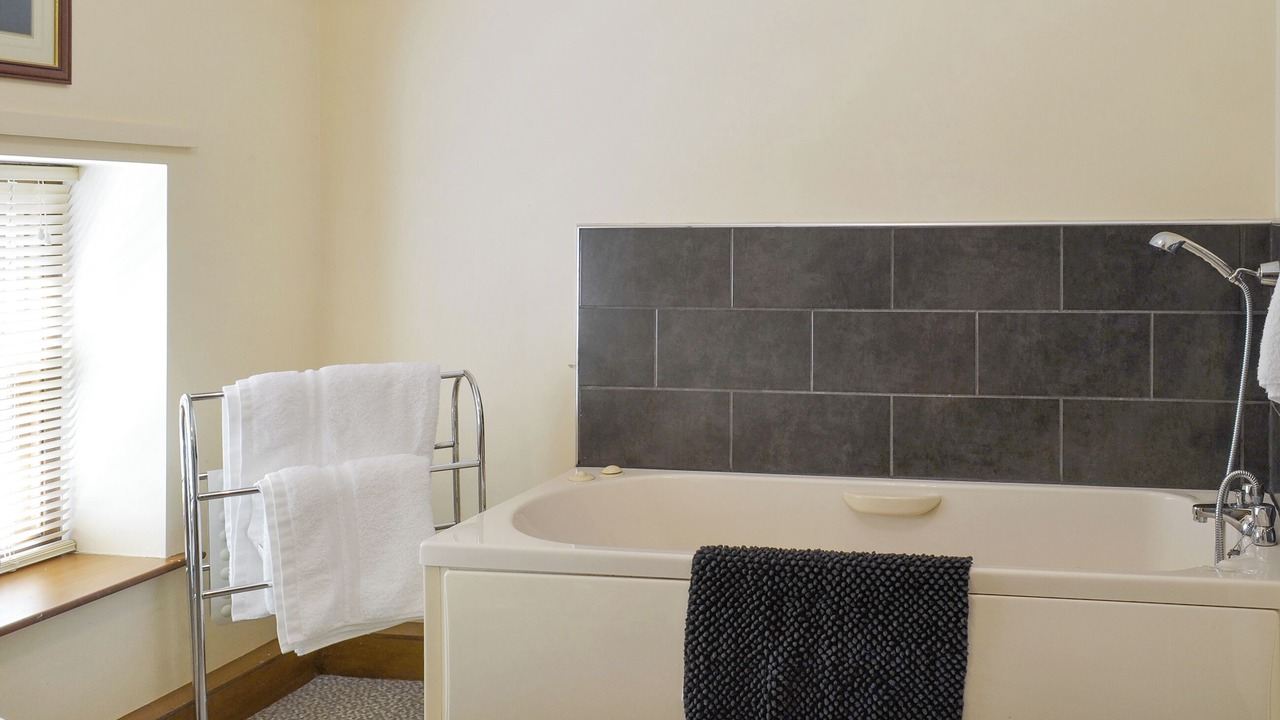 Photo of Bathroom in Sewerby