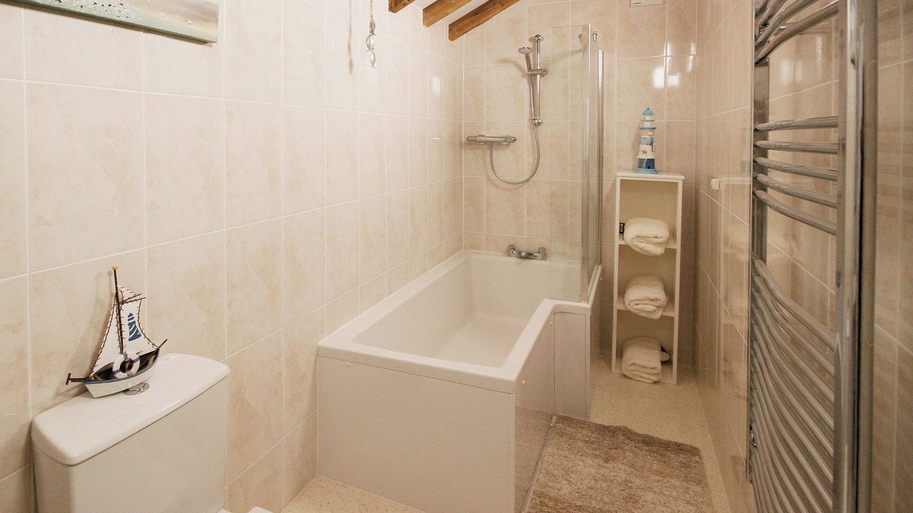 Photo of Bathroom in Wainfleet All Saints