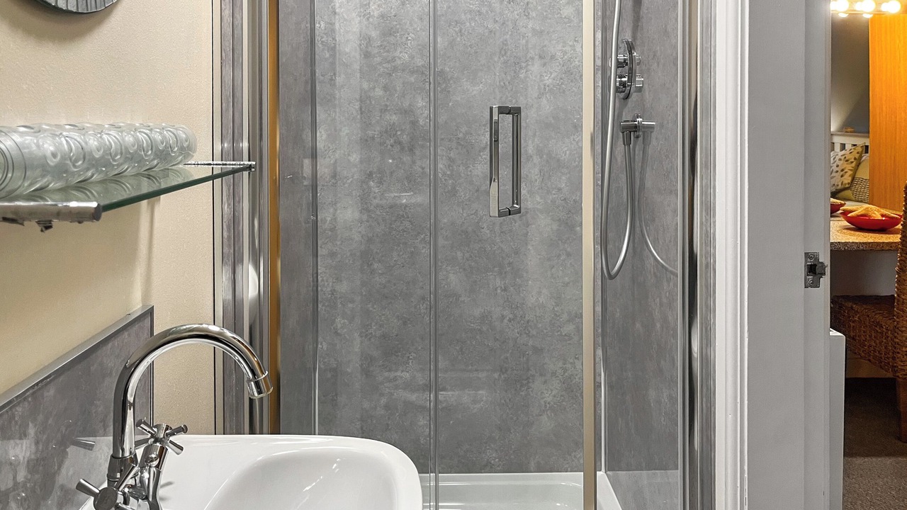 Photo of Bathroom in Muston