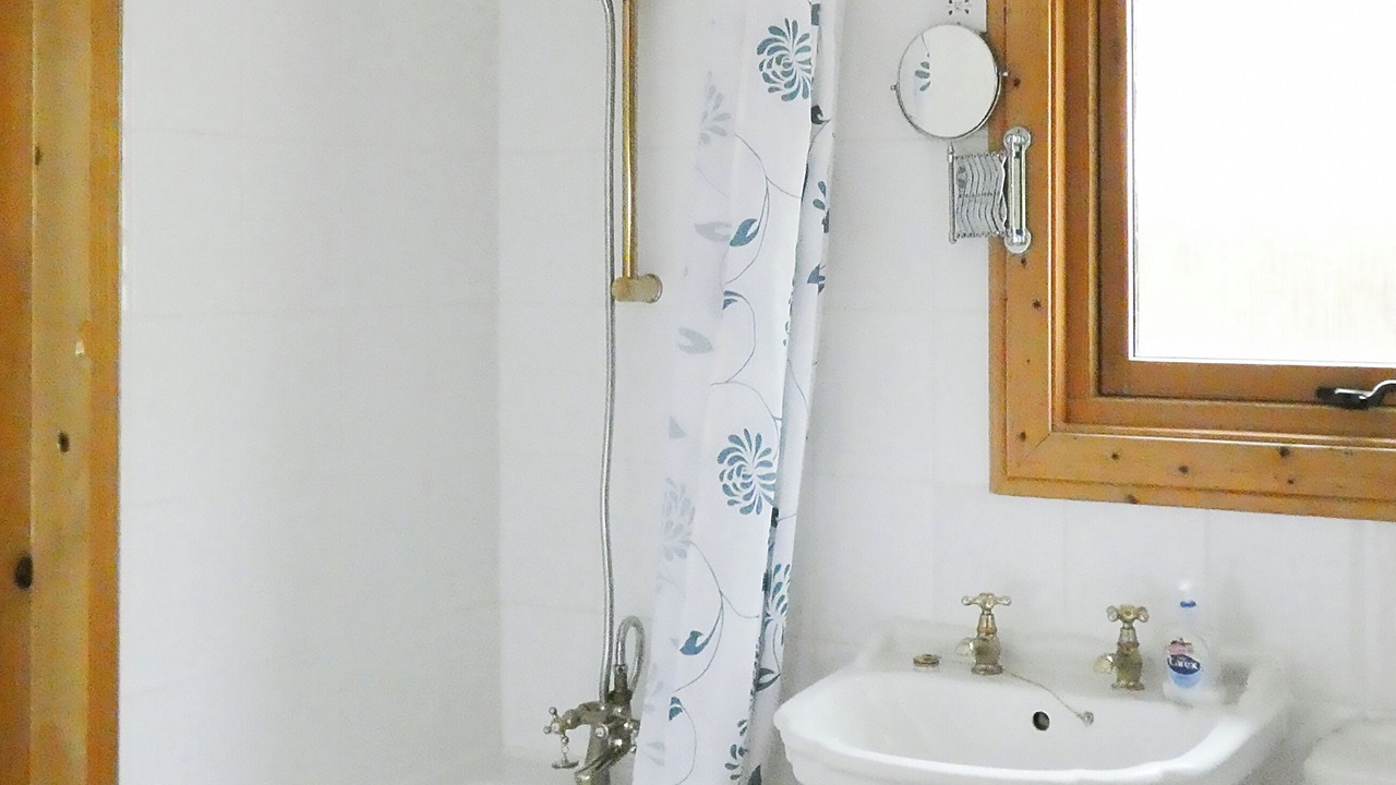Photo of Bathroom in Kenwick