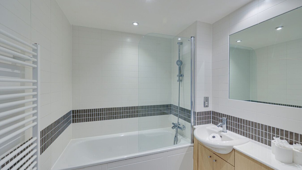 Photo of Bathroom in Central Milton Keynes