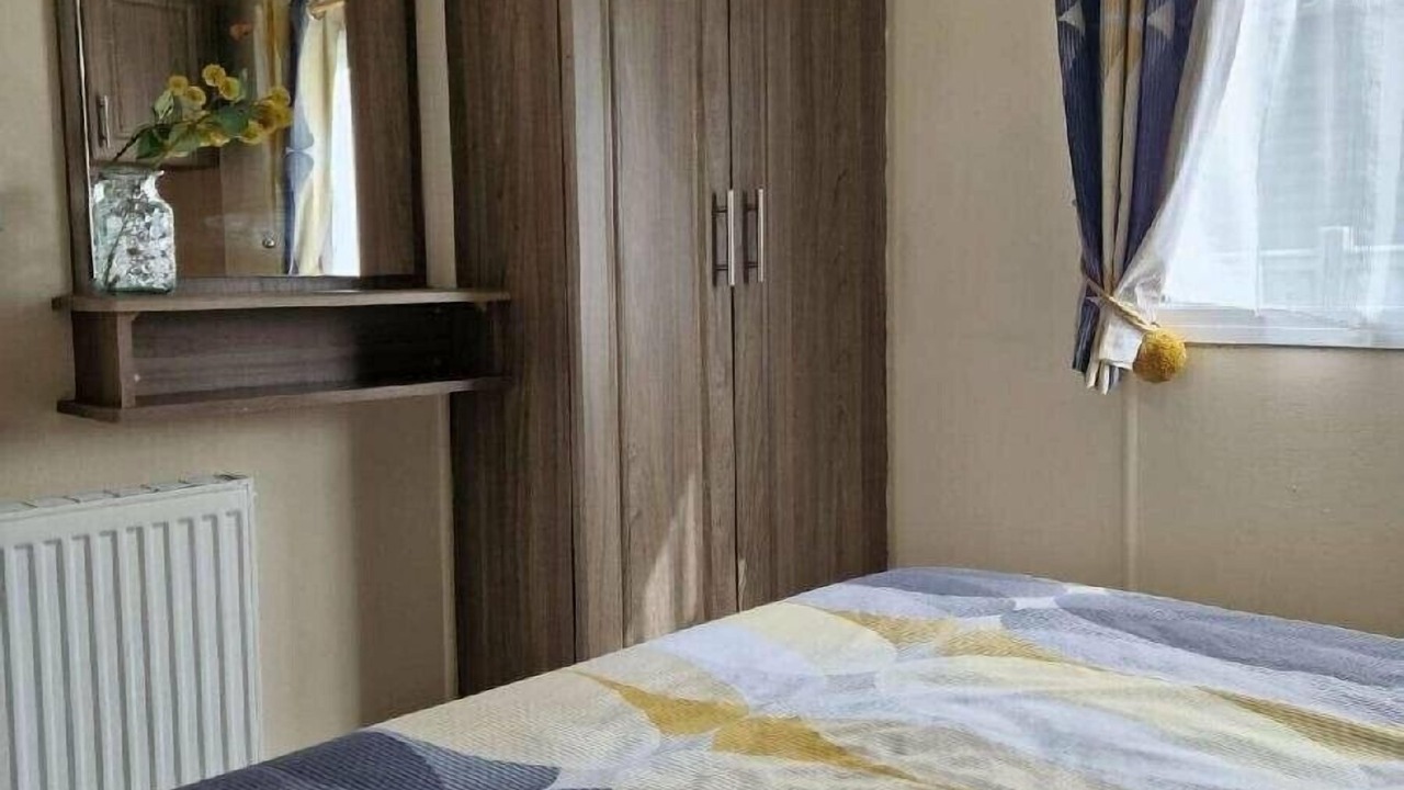Photo of Bedroom in Fence