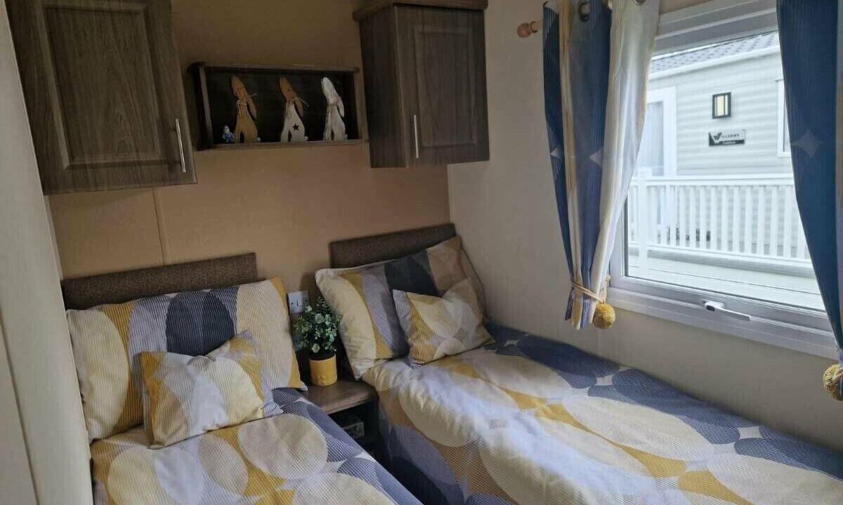 Photo of Bedroom in Fence