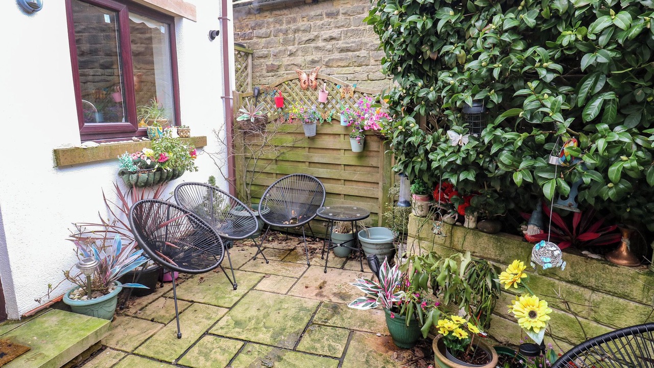 Photo of Patio Balcony in Hepworth