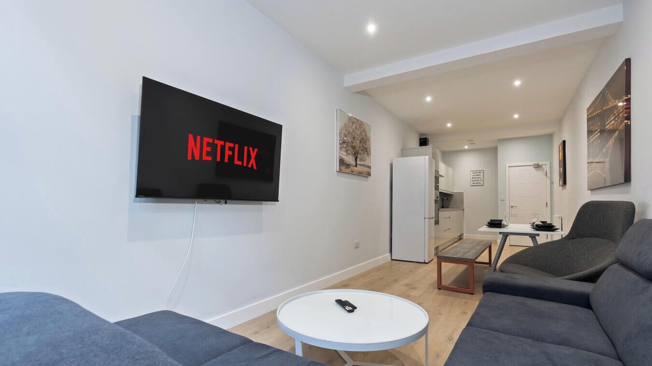 Photo of Livingroom in Nottingham City Centre