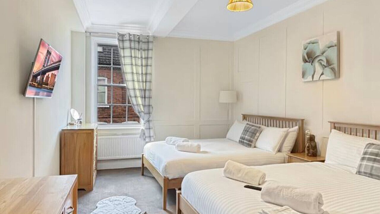 Photo of Bedroom in Newark