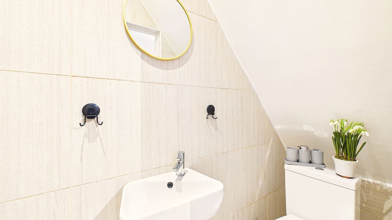 Photo of Bathroom in Luton
