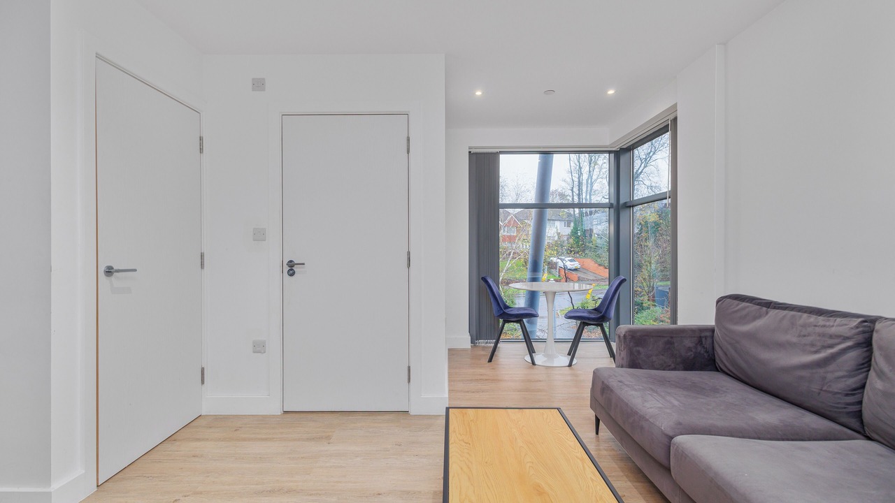 Photo of Livingroom in Sheldon