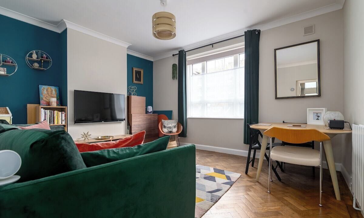 Photo of Livingroom in Prince's