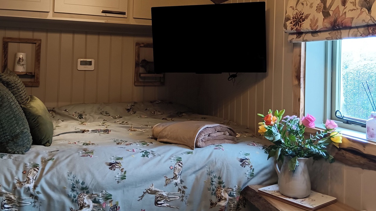 Photo of Bedroom in Louth