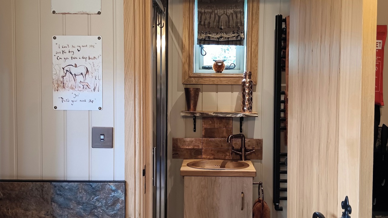 Photo of Bathroom in Louth