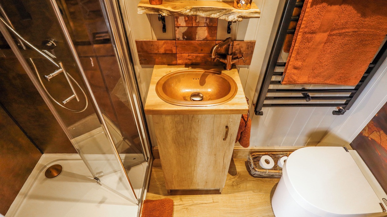 Photo of Bathroom in Louth