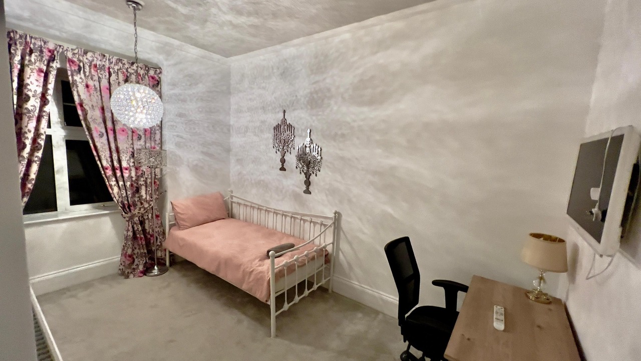 Photo of Bedroom in Burton on Trent