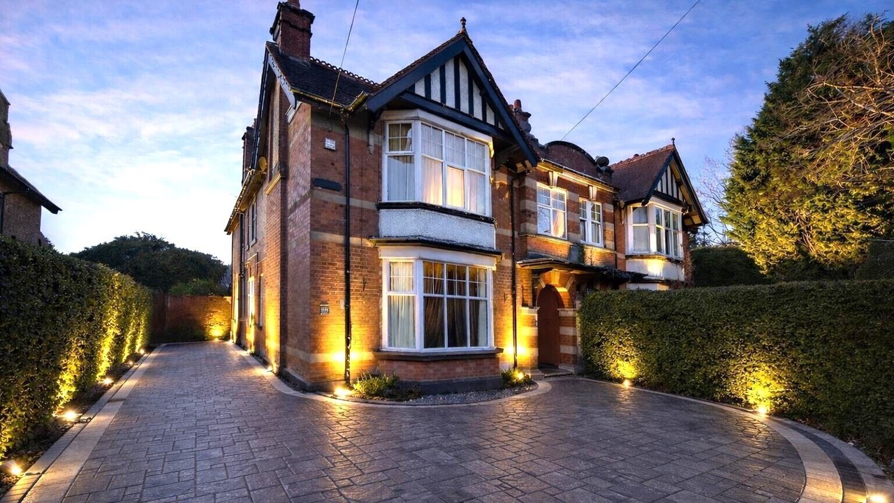 Photo of Outdoor in Burton on Trent