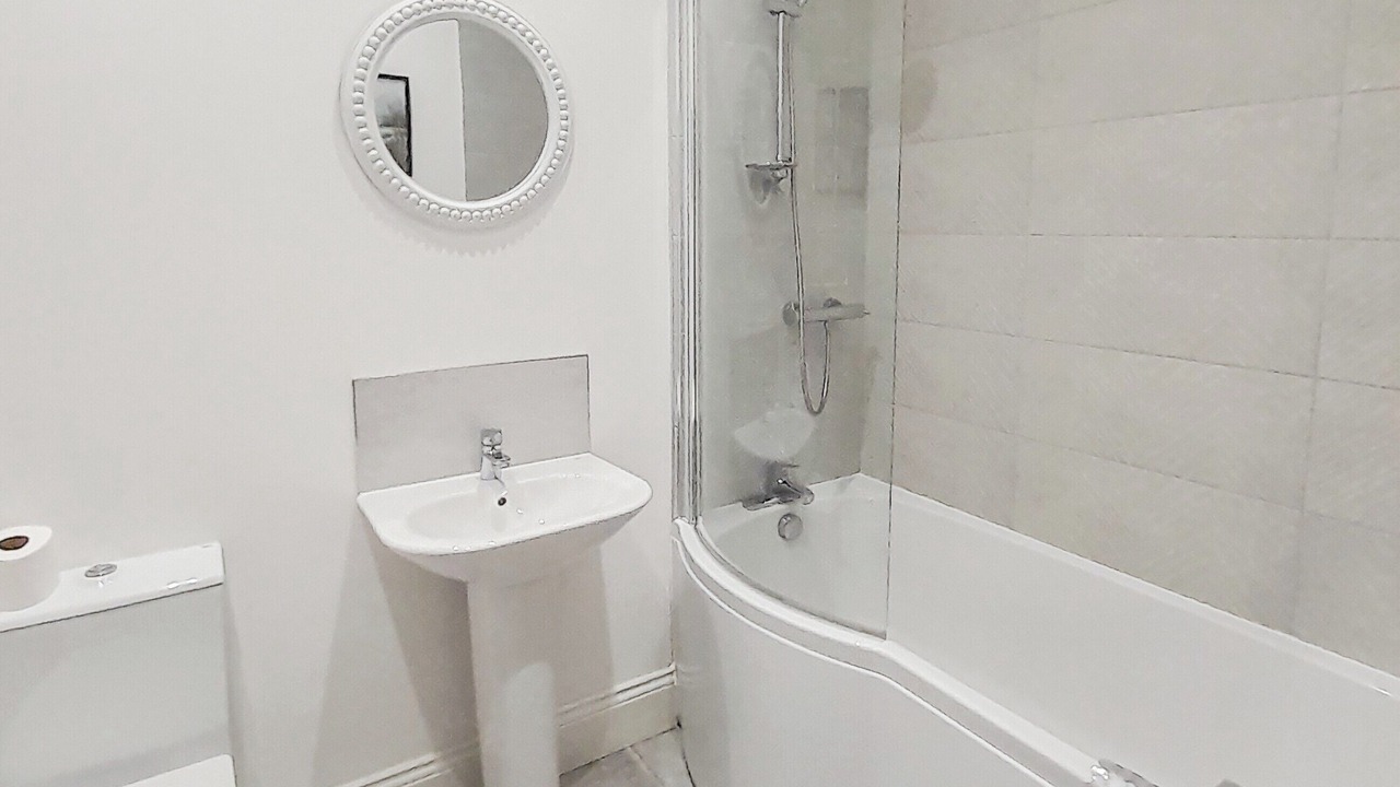 Photo of Bathroom in Melton Mowbray
