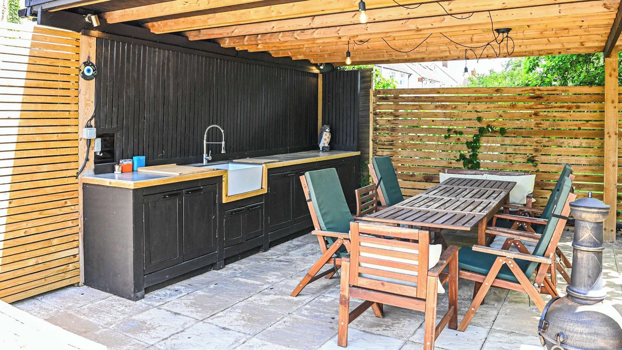 Photo of Outdoor in Luton