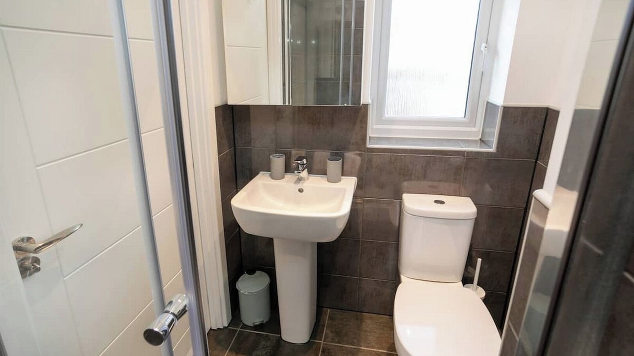 Photo of Bathroom in Edwalton