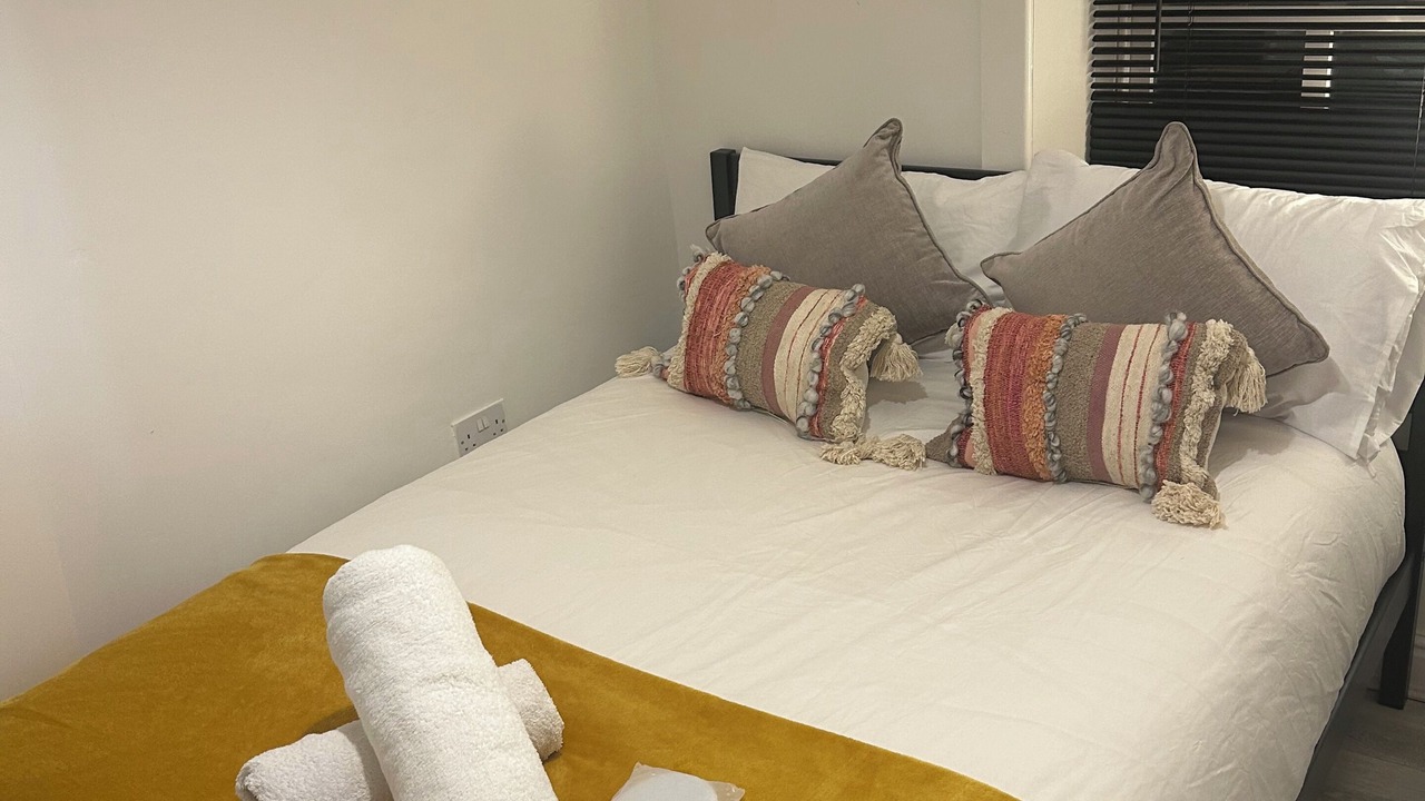Photo of Bedroom in Fence