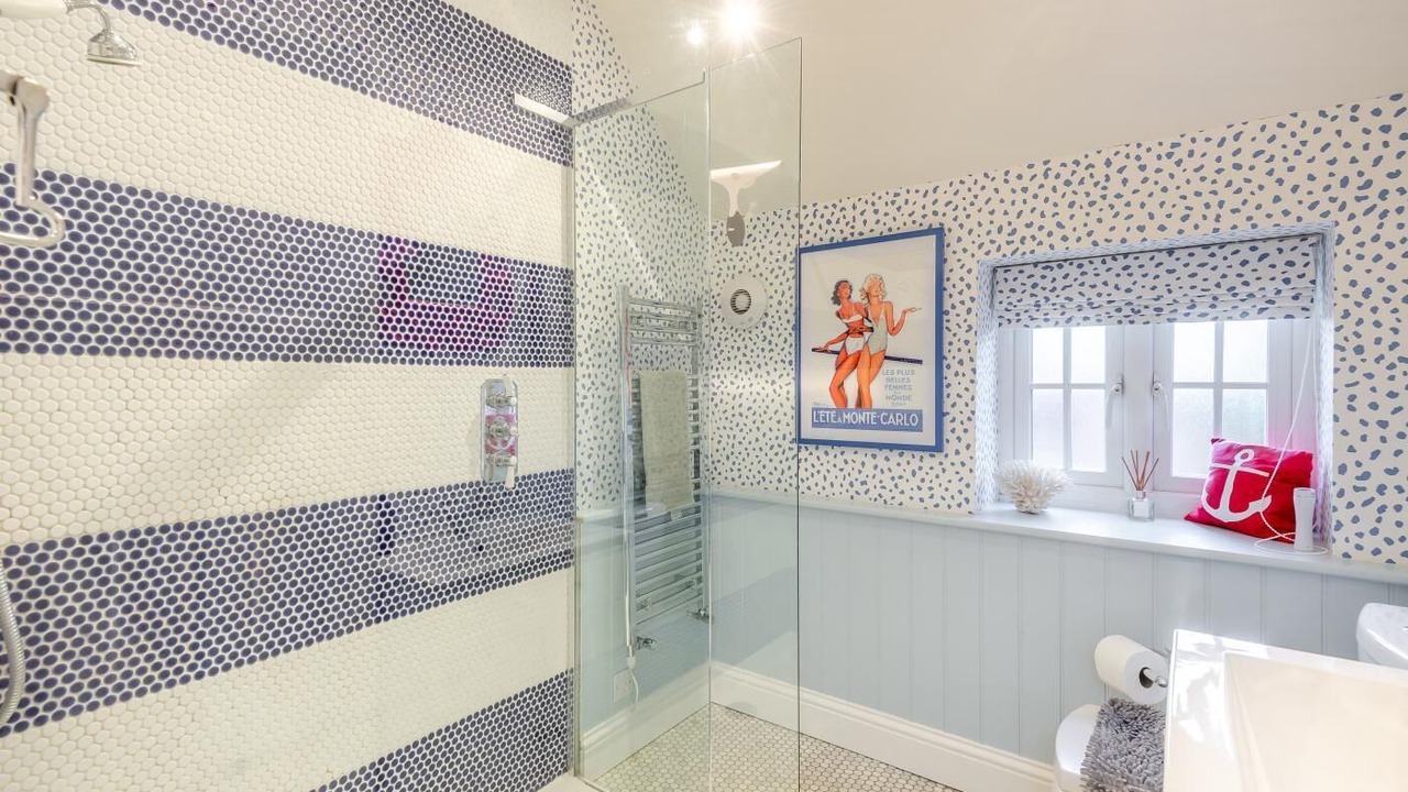 Photo of Bathroom in Dersingham
