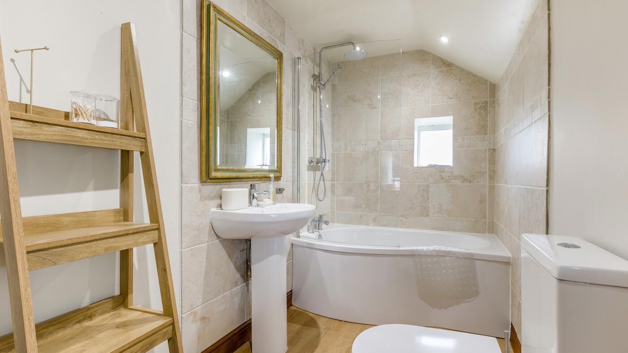 Photo of Bathroom in Docking