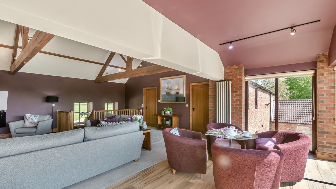 Photo of Livingroom in Thwing