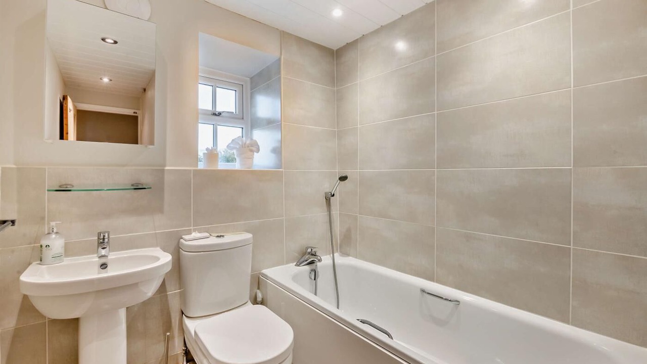 Photo of Bathroom in Worton