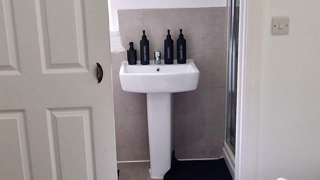 Photo of Bedroom in Oadby