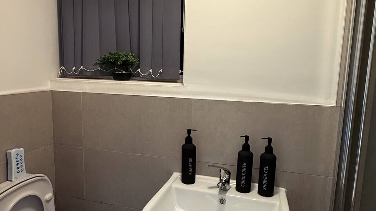 Photo of Bathroom in Oadby