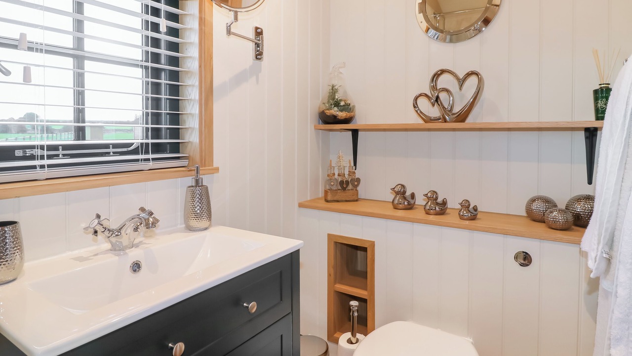 Photo of Bathroom in Redmile