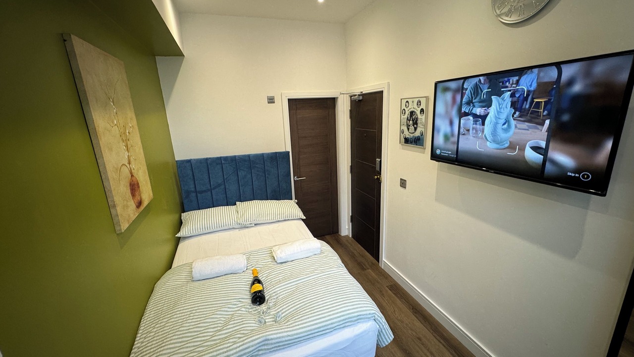 Photo of Bedroom in Elland