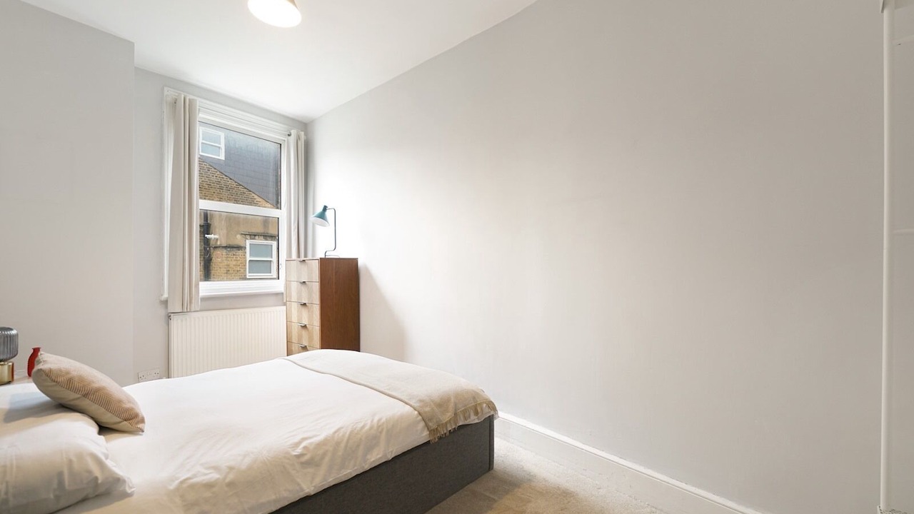 Photo of Bedroom in Kilburn