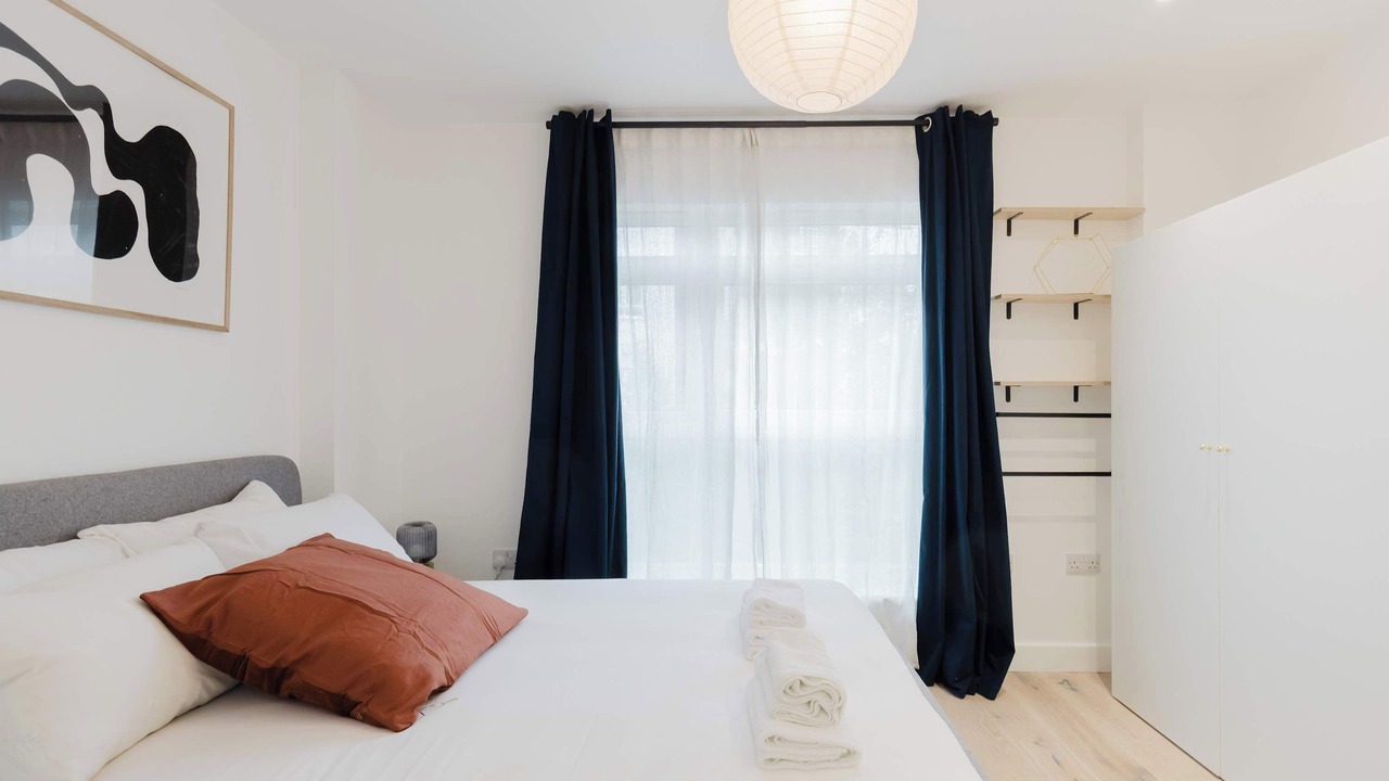 Photo of Bedroom in Hackney Central