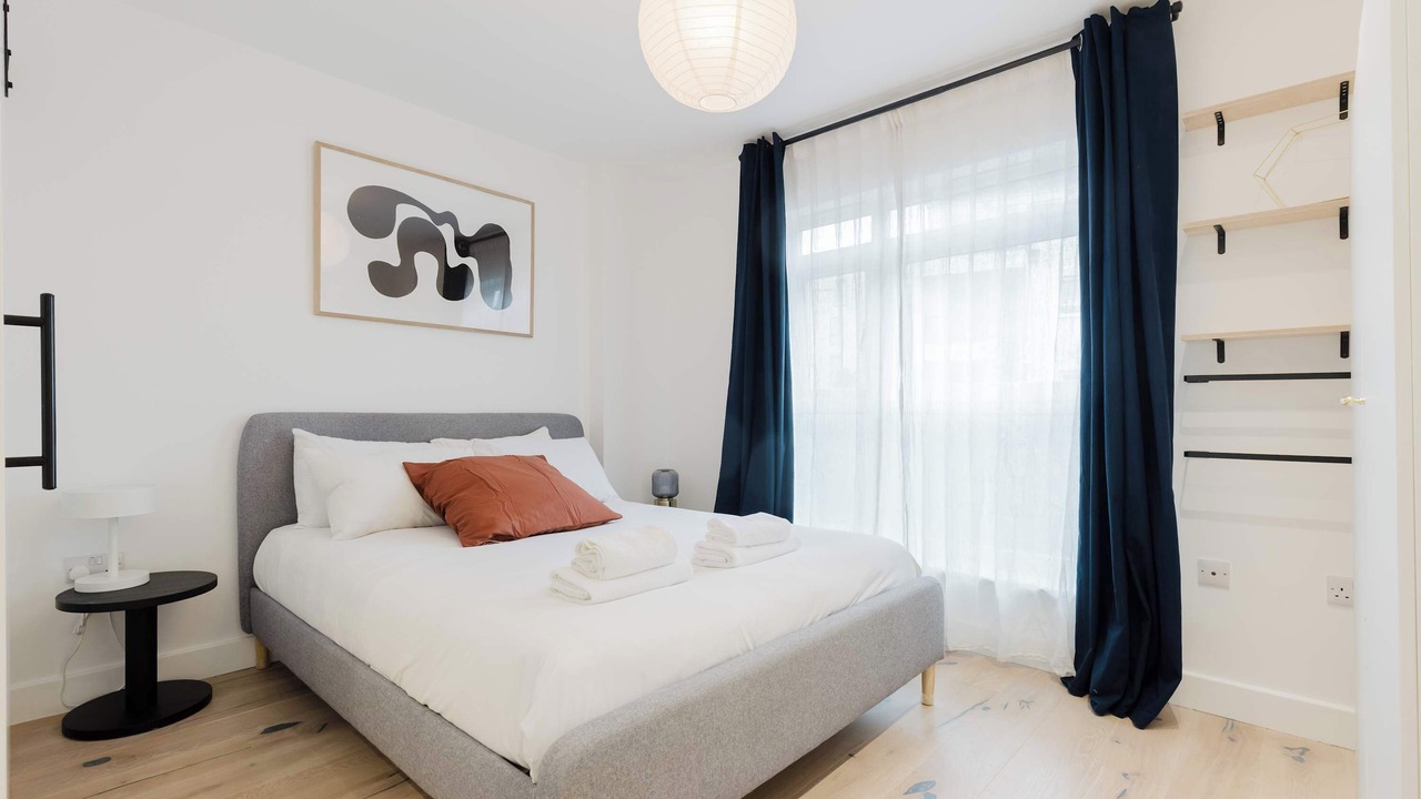 Photo of Bedroom in Hackney Central