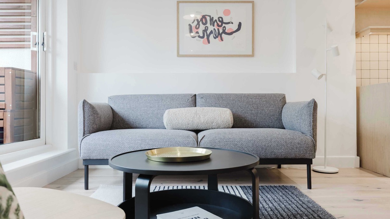 Photo of Livingroom in Hackney Central