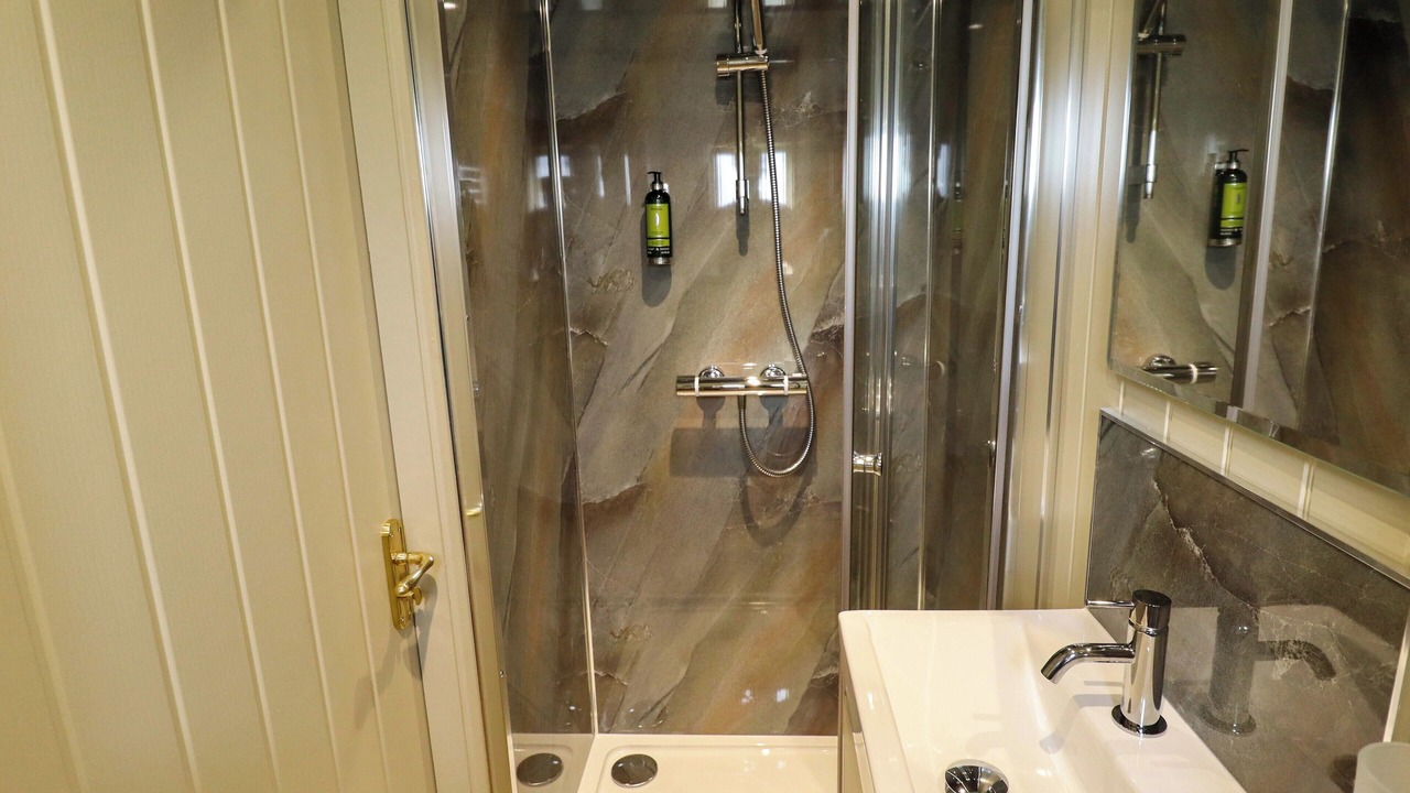 Photo of Bathroom in Ashby cum Fenby