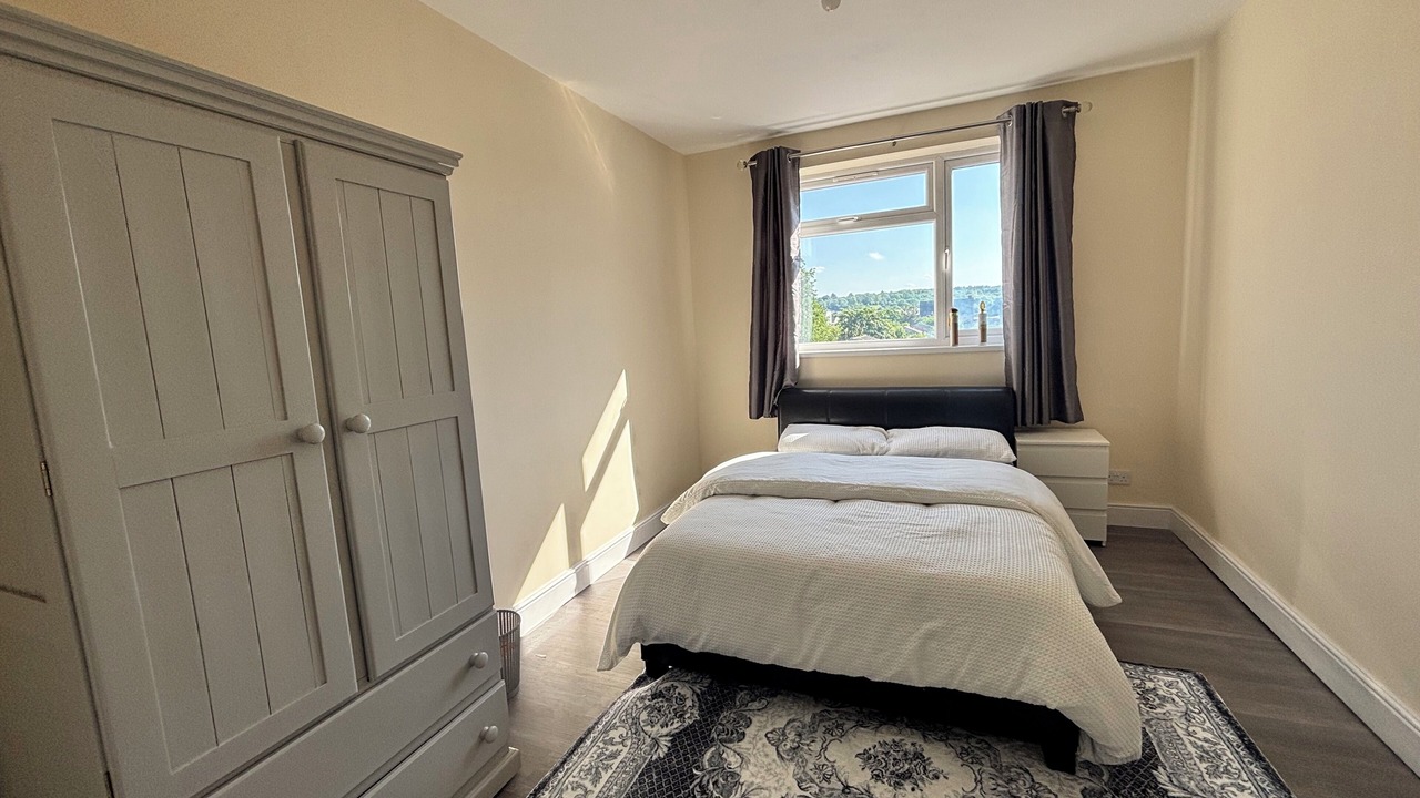 Photo of Bedroom in Luton