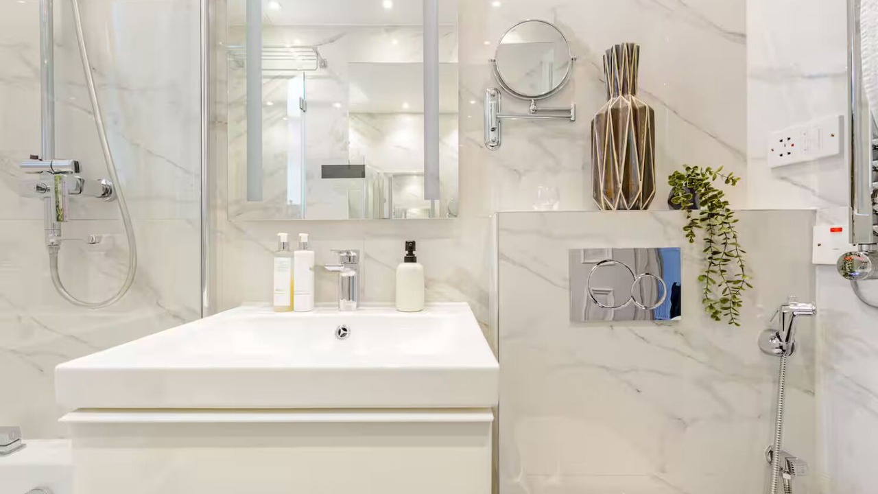 Photo of Bathroom in Regent's Park