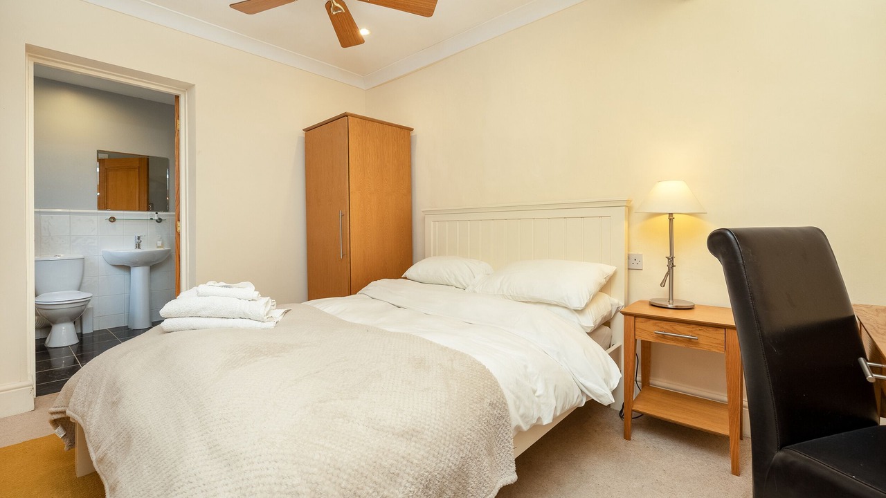 Photo of Bedroom in Castle Donington