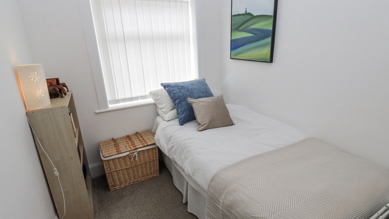 Photo of Bedroom in Wadsworth