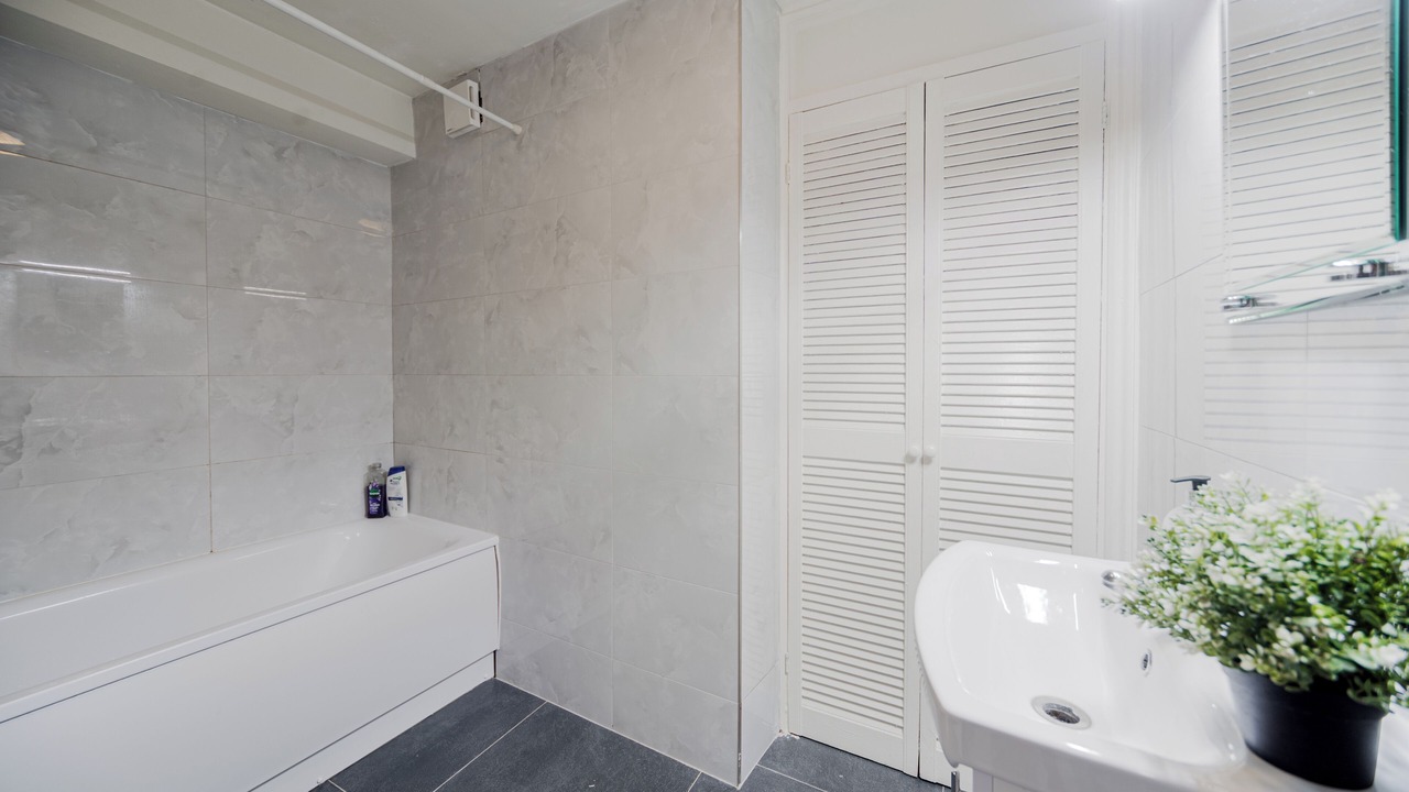 Photo of Bathroom in Hammersmith and Fulham