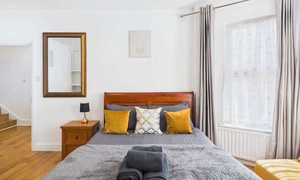Photo of Bedroom in Wood Green