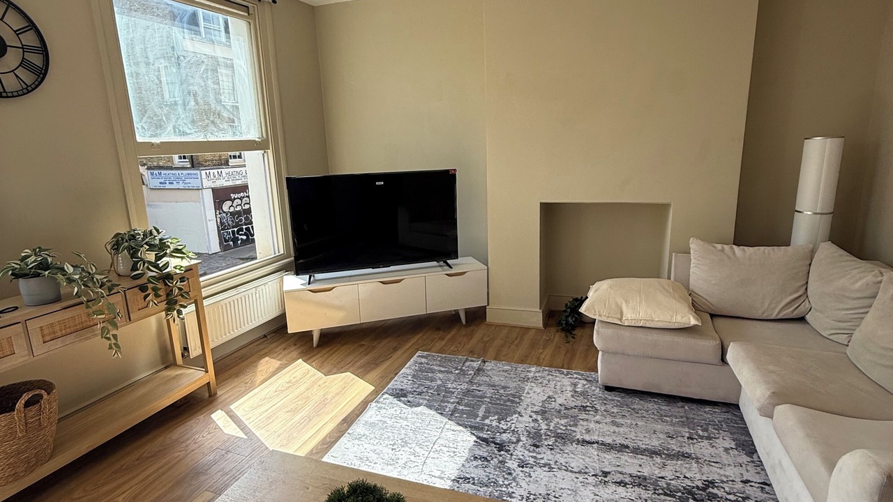 Photo of Livingroom in Stoke Newington