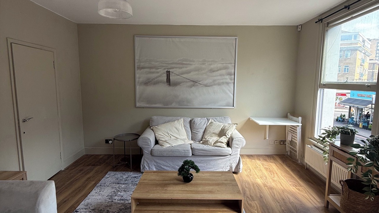 Photo of Livingroom in Stoke Newington