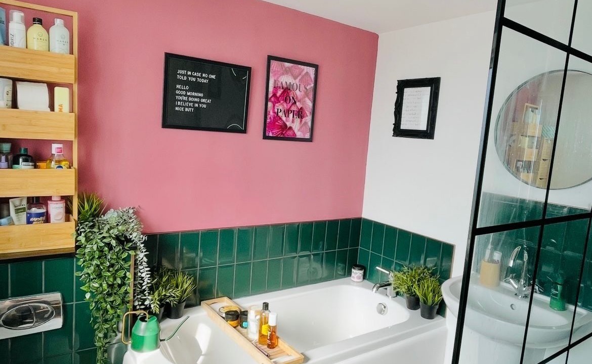 Photo of Bathroom in Holestone Moor