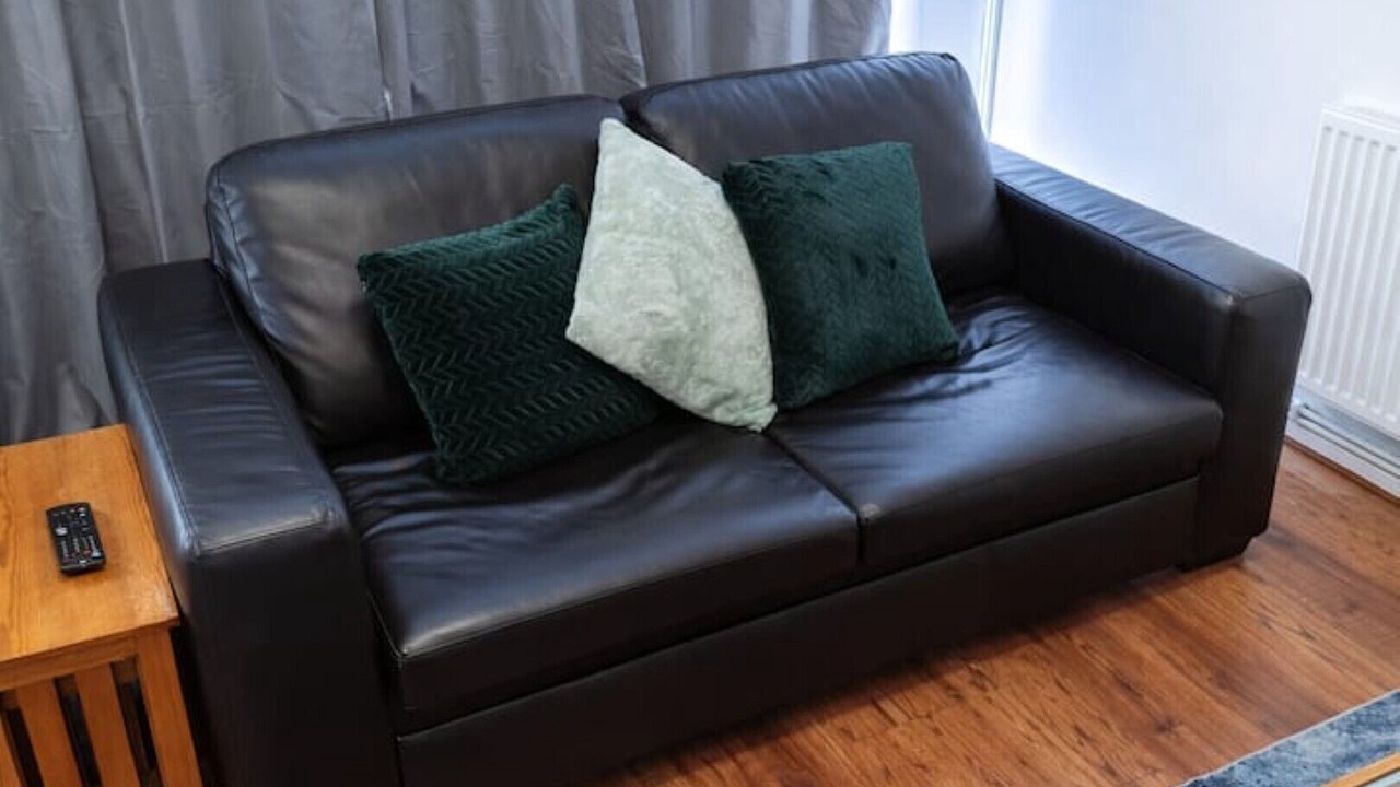 Photo of Livingroom in South Ockendon