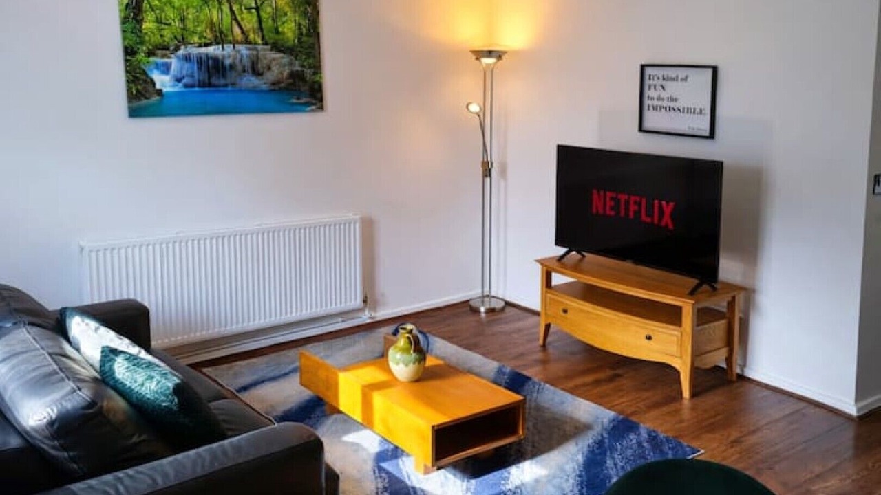 Photo of Livingroom in South Ockendon
